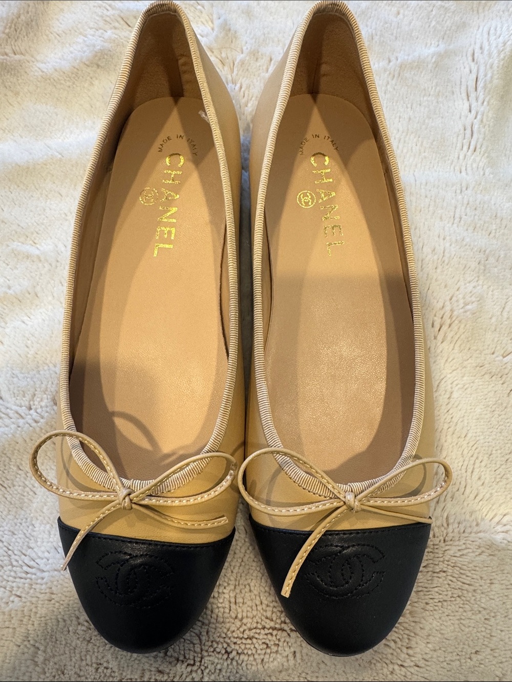 Chanel Two-Tone Cap-Toe Ballet Flats in Beige and Black size 42/ size 9.5-10